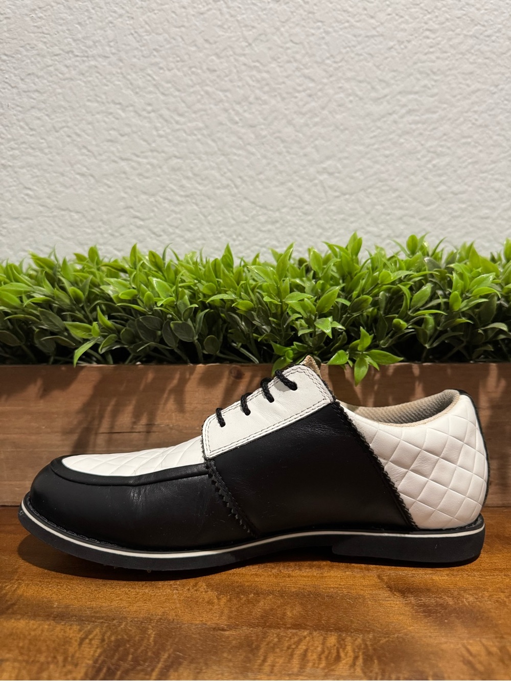 G/FORE Gallivanter Onyx Quilted Leather Golf Shoes G4LF19EF16 Womens Size 8.5 - Picture 8 of 11